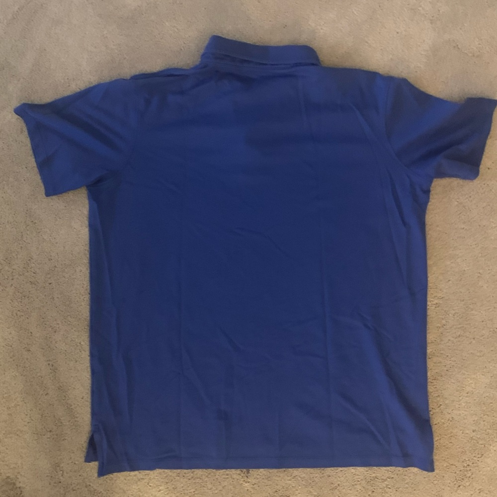 Men’s Greyson polo.  Men’s medium.